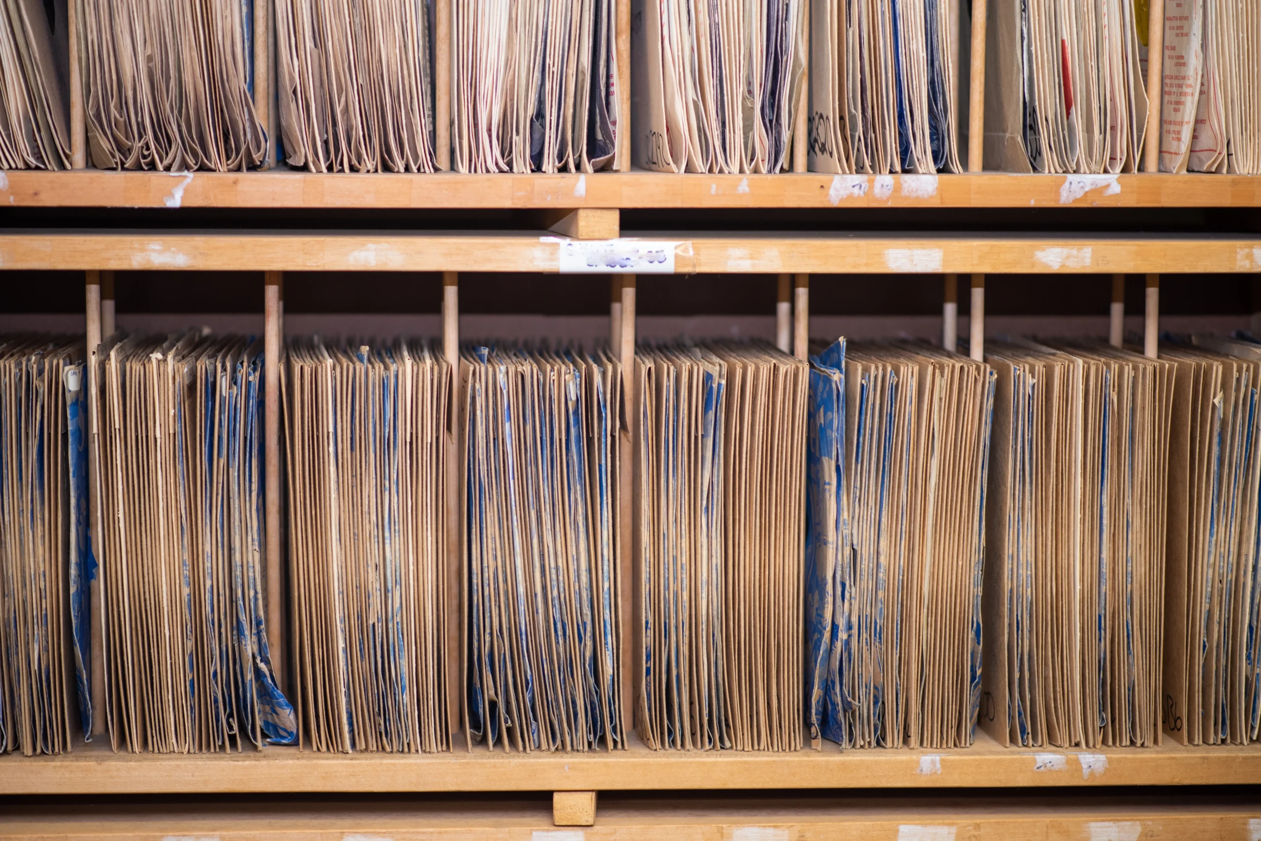 carpetas-archivos-casos-derecho-abogada